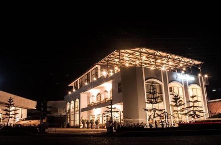 Tani Jiwo Hostel Diyeng Luaran gambar